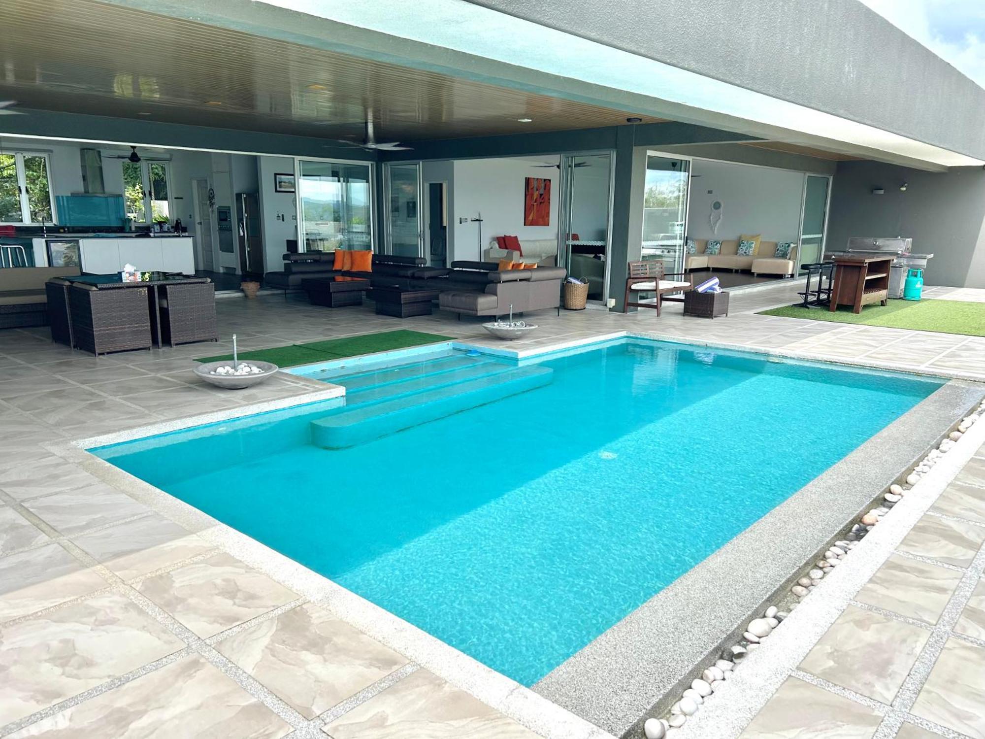Aroha Seaview Villa - Private Pool - Пантай-Сенанг Экстерьер фото