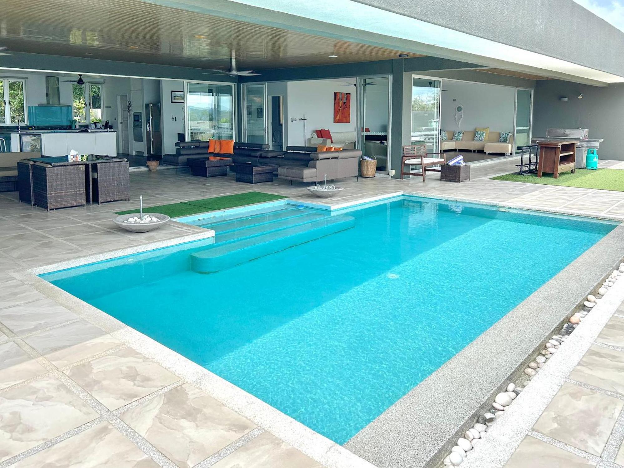 Aroha Seaview Villa - Private Pool - Пантай-Сенанг Экстерьер фото